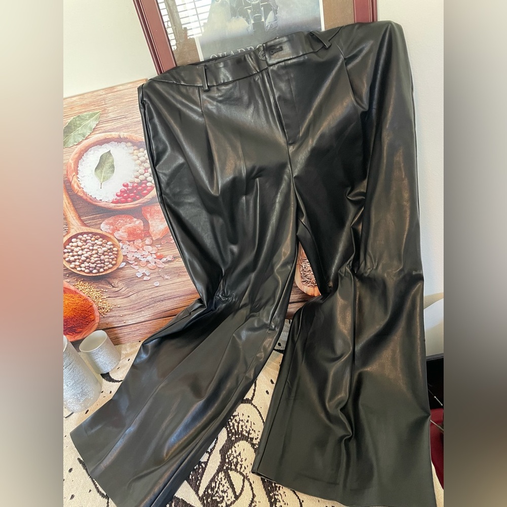 NWT Eloquii Faux Leather Pants Black Sz 20 Wide Leg Chic